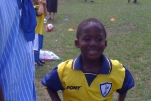 足球直播-梅努社媒晒儿时照片庆祝20岁生日，至今为曼联出战63场7球2助